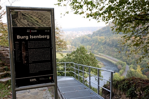 Lohnenswerter Aufstieg zur Burgruine Isenberg